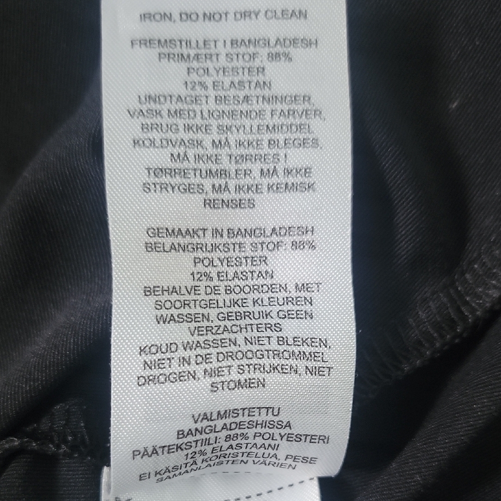 Gymshark Black Workout Tank Women's - Picture 4 of 5